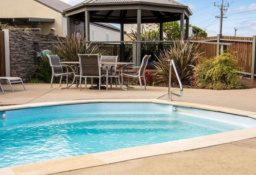 Apartments On Church | Lakes Entrance | Victoria | Australia 16