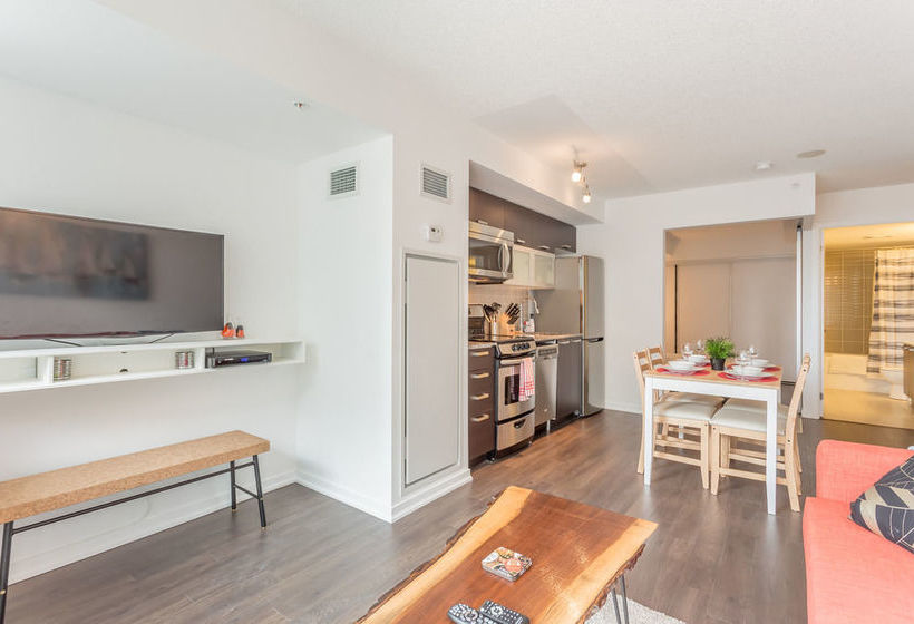 Aoc Suites - Luxury Condo - City View | Toronto | Ontario | Canada 6