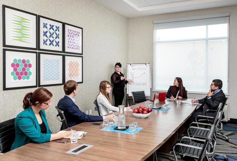 Hotel Holiday Inn Express & Suites West Edmonton Mall Area | Edmonton | Alberta | Canada 10