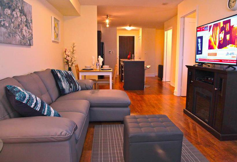 Red Maple Suites Blue Jays Way | Toronto | Ontario | Canada 1