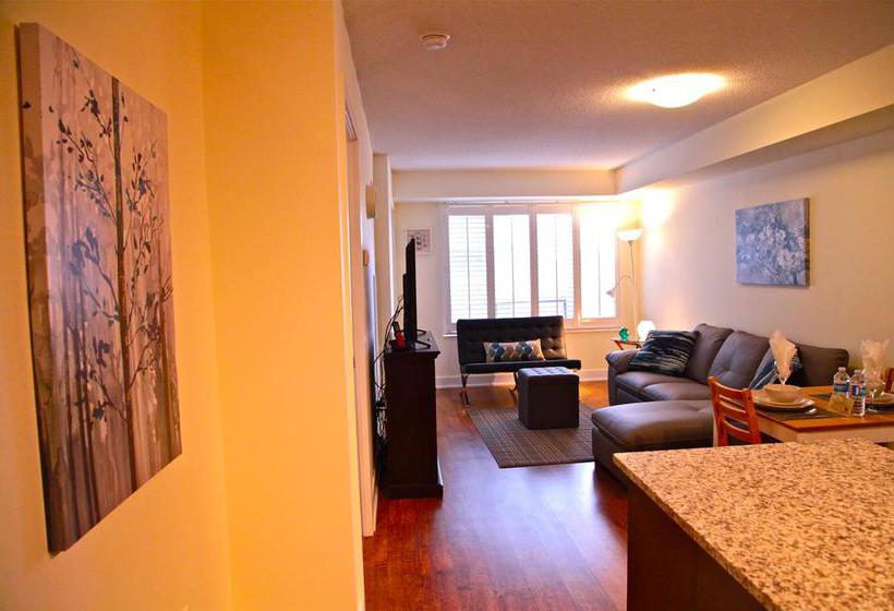 Red Maple Suites Blue Jays Way | Toronto | Ontario | Canada 10