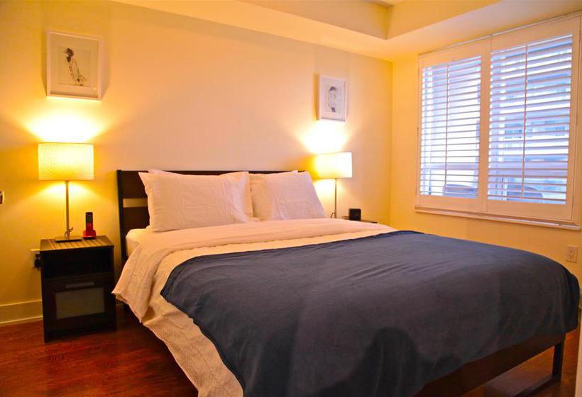 Red Maple Suites Blue Jays Way | Toronto | Ontario | Canada 13