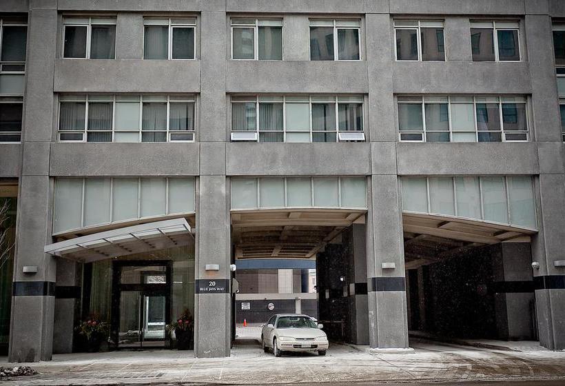 Red Maple Suites Blue Jays Way | Toronto | Ontario | Canada 5