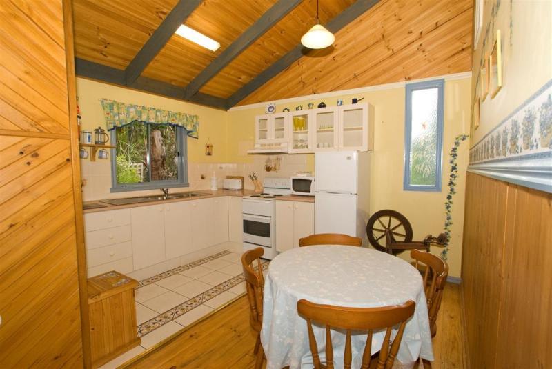 Hotel Hill 'n' Dale Farm Cottages Victoria