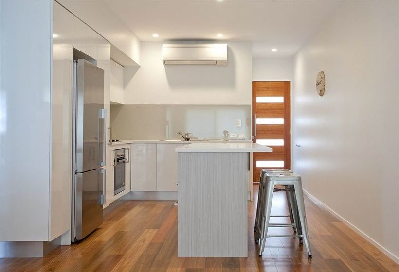 Bujerum Apartments On Burleigh | Burleigh Heads | Queensland | Australia 9