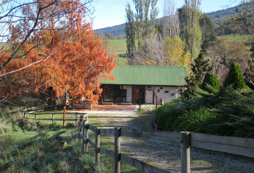Edelweiss Cottage B&b | Dederang | Victoria | Australia 20