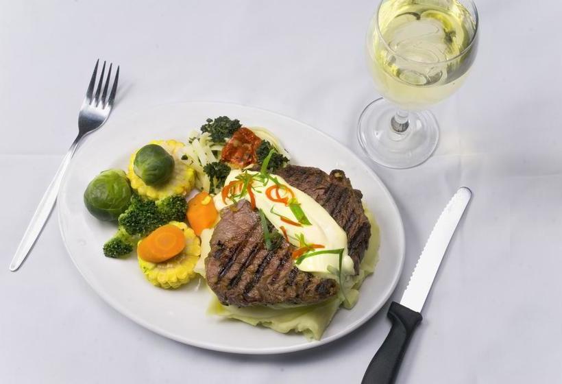 Hotel The Village On Blain | Blackwater | Queensland | Australia 3