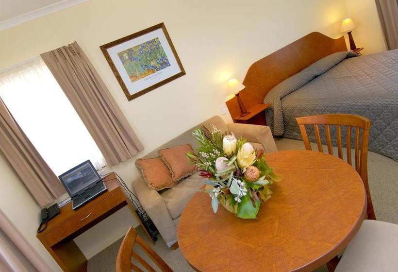 Hotel The Village On Blain | Blackwater | Queensland | Australia 5