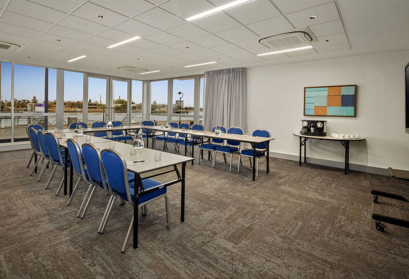 Quest Port Adelaide | North Adelaide | South Australia | Australia 18