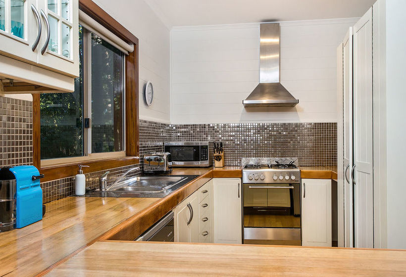 Beach Chalet | Byron Bay | New South Wales | Australia 10