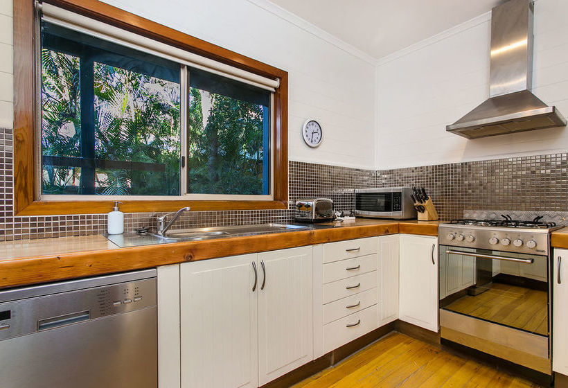 Beach Chalet | Byron Bay | New South Wales | Australia 11