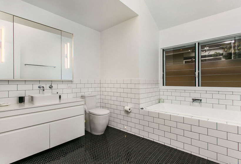 Belletide | Byron Bay | New South Wales | Australia 19