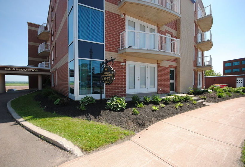 Assomption Boulevard Moneton