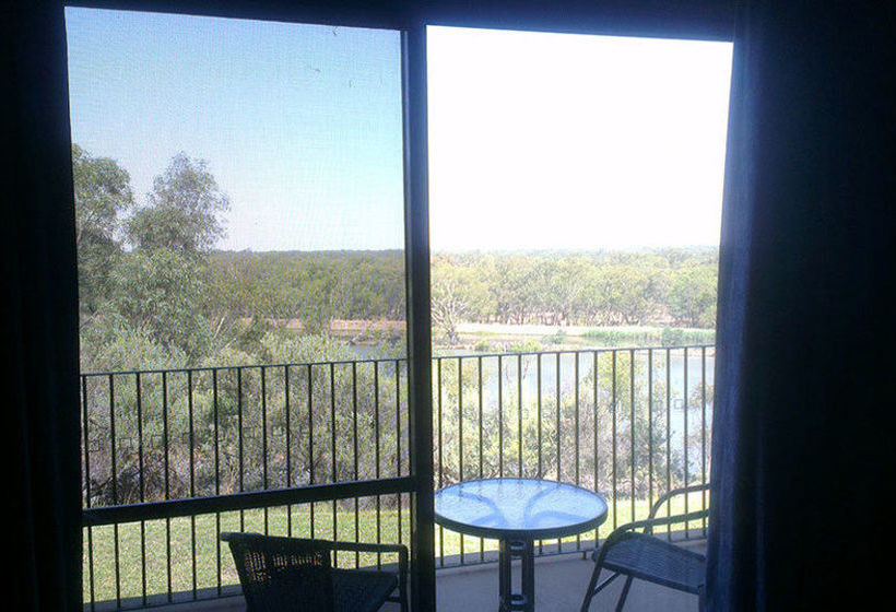 Hotel Lake Talbot Tourist Park | Narrandera | New South Wales | Australia 9