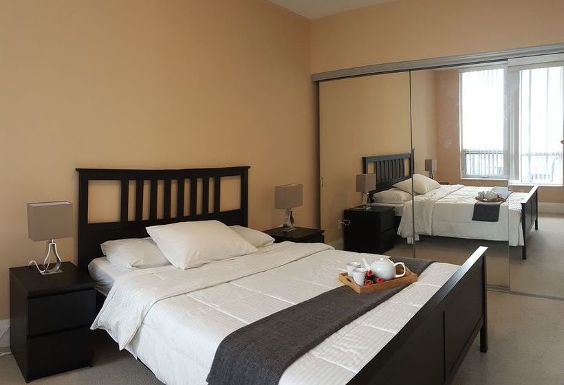 Kashaneh Guest House Harrison Garden | Toronto | Ontario | Canada 3