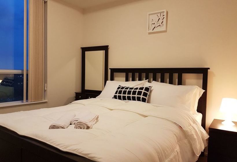 Kashaneh Guest House Harrison Garden | Toronto | Ontario | Canada 6