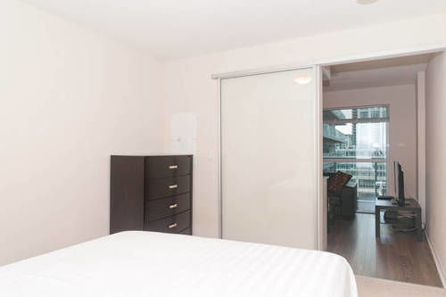 Life Suites Front And Spadina | Toronto | Ontario | Canada 3