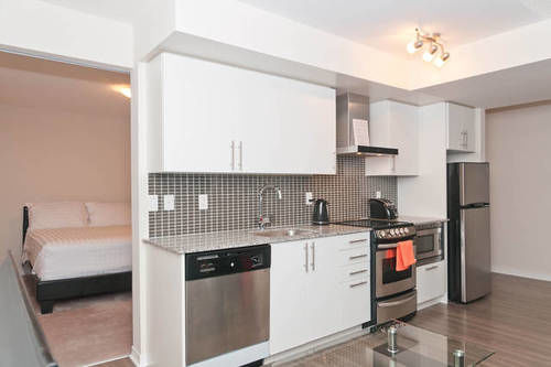 Life Suites Front And Spadina | Toronto | Ontario | Canada 9