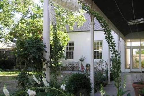 Camellia Cottage Bed & Breakfast | Ballarat | Victoria | Australia 1