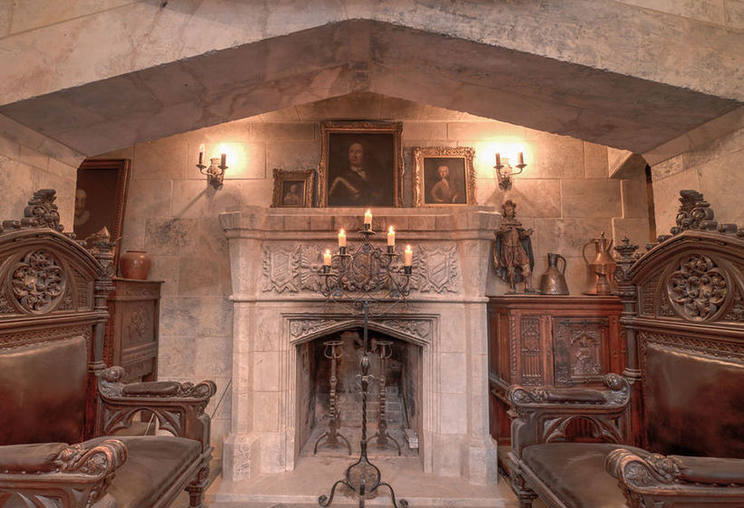 Hotel Stone Hall Castle | Regina | Saskatchewan | Canada 13