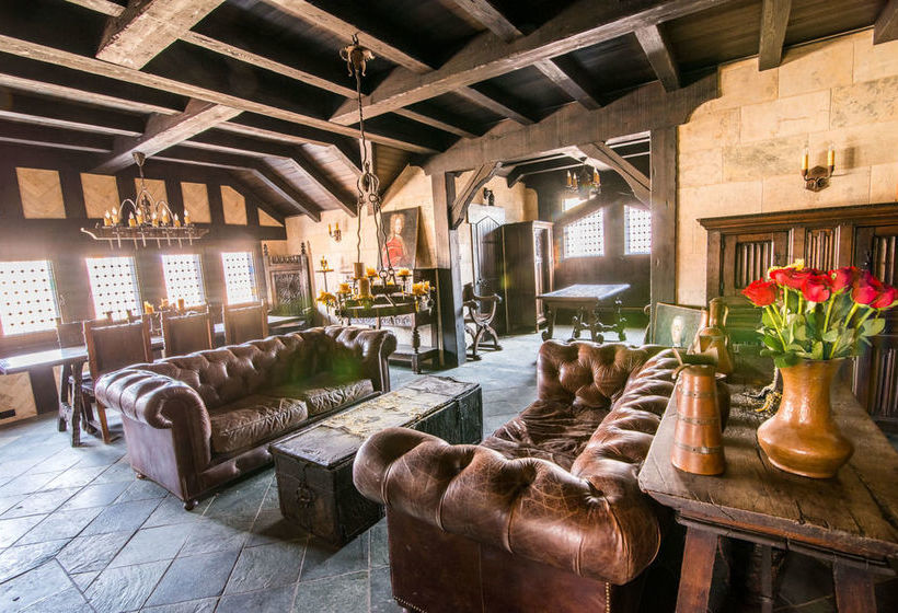 Hotel Stone Hall Castle | Regina | Saskatchewan | Canada 16