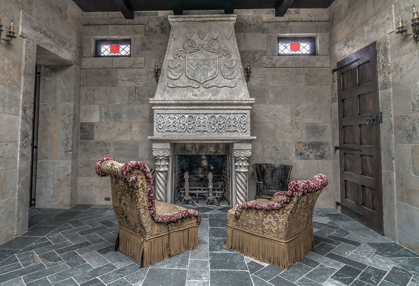 Hotel Stone Hall Castle | Regina | Saskatchewan | Canada 18