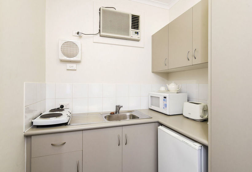 Bay Beauty Studios | Glenelg | South Australia | Australia 4