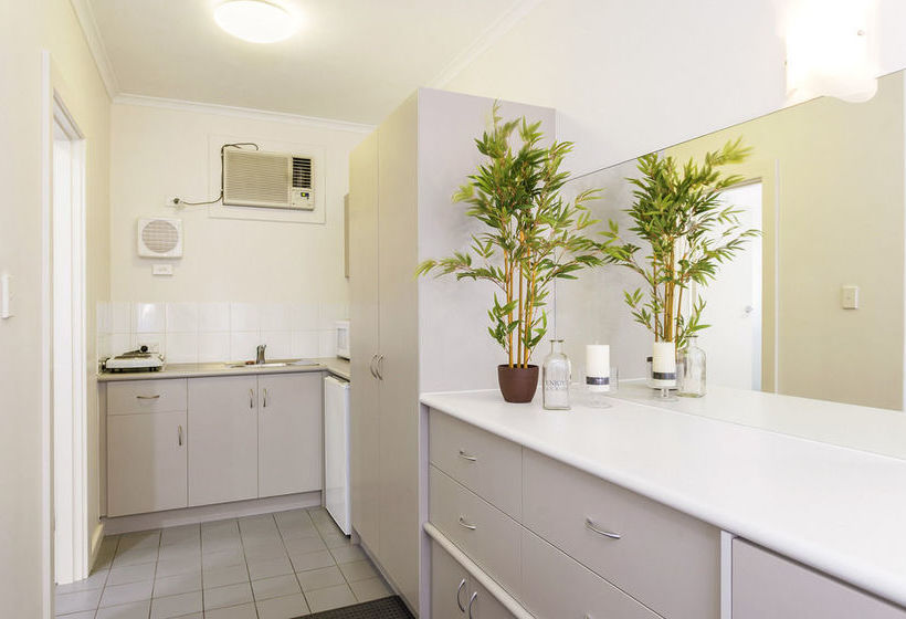 Bay Beauty Studios | Glenelg | South Australia | Australia 7