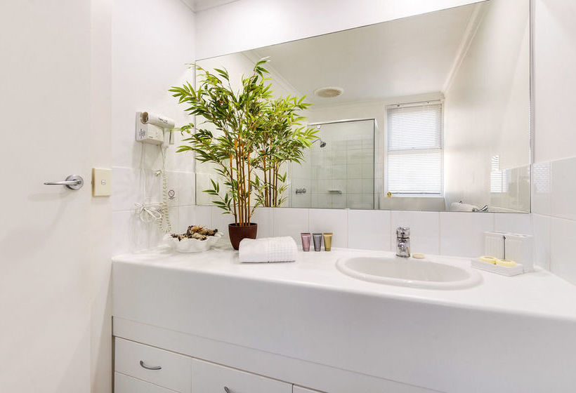 Bay Beauty Studios | Glenelg | South Australia | Australia 8