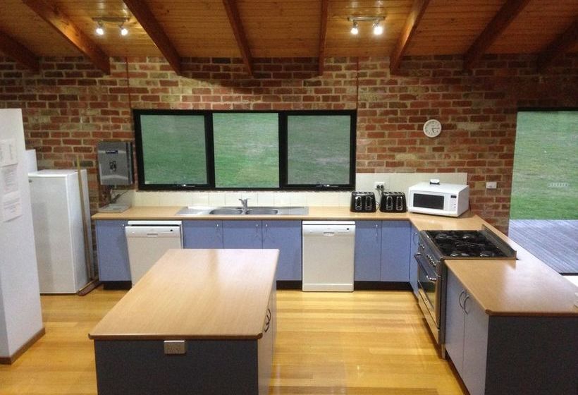 Prom Coast Holiday Lodge | Fish Creek | Victoria | Australia 10