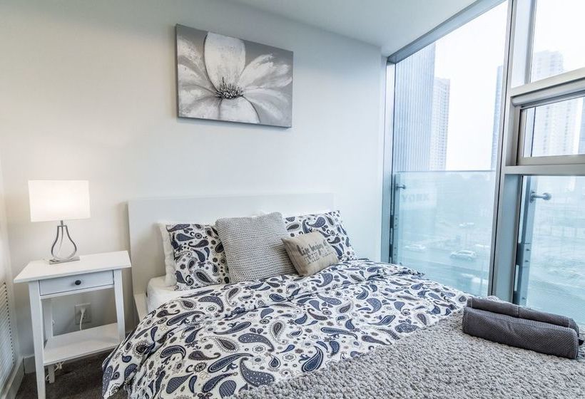 Aoc Suites Heart Of Downtown Condo | Toronto | Ontario | Canada 6