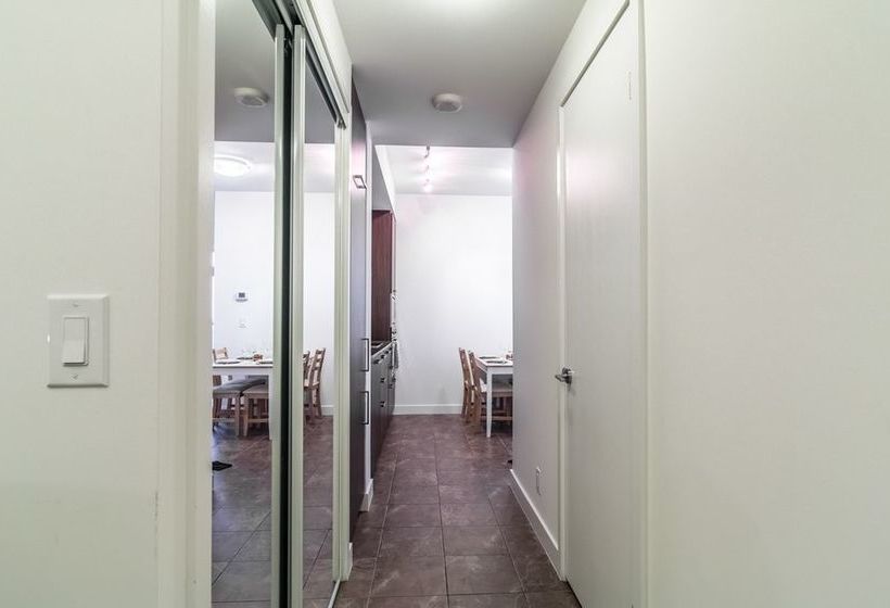 Aoc Suites Heart Of Downtown Condo | Toronto | Ontario | Canada 7