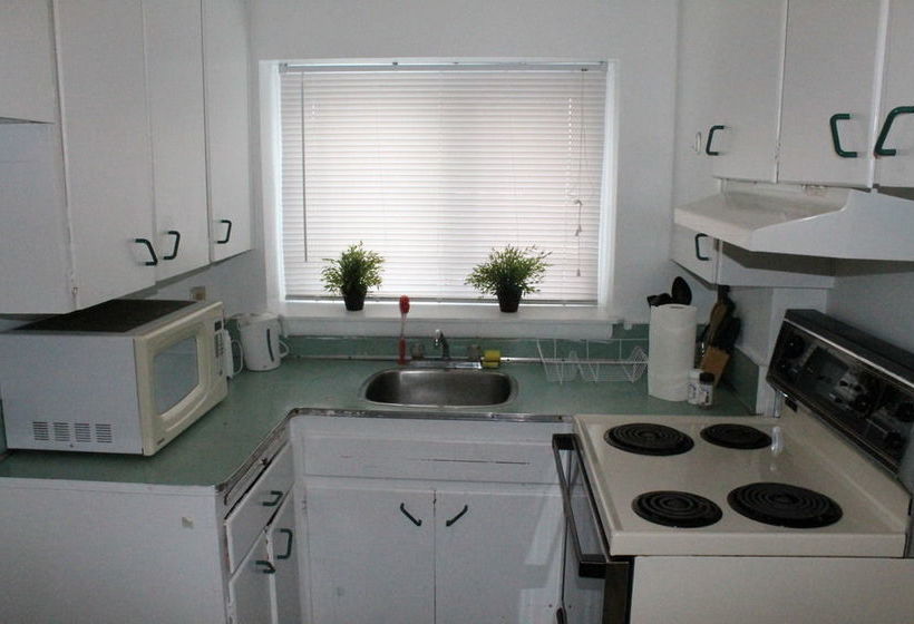 Adib Apartments 625 Borthwick Ave | Ottawa | Ontario | Canada 10