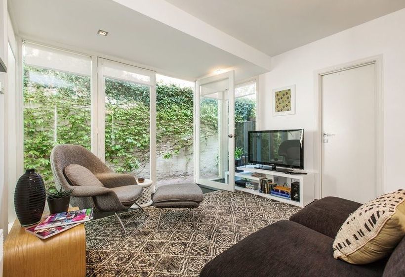 Apartment2c  Moonstruck