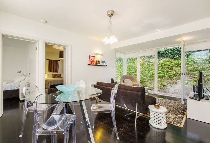 Apartment2c  Moonstruck | Saint Kilda | Victoria | Australia 4