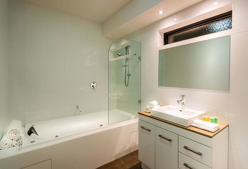 Hotel Crest On Barkly Serviced Apartments | Saint Kilda | Victoria | Australia 10