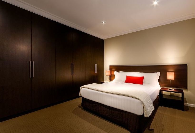 Hotel Crest On Barkly Serviced Apartments | Saint Kilda | Victoria | Australia 3