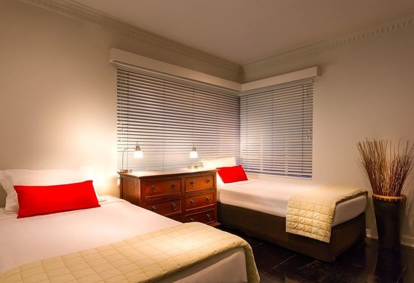 Hotel Crest On Barkly Serviced Apartments | Saint Kilda | Victoria | Australia 4