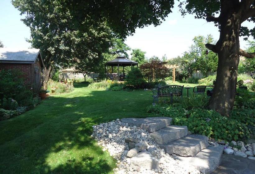 Hotel Absolute Elegance Bed & Breakfast | Niagara Falls | Ontario | Canada 11