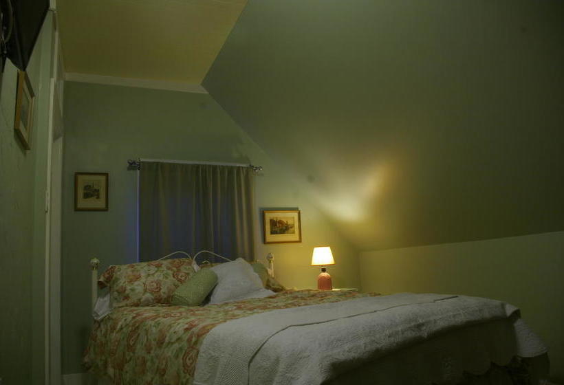 Hotel Holmesdale House | Duncan | British Columbia | Canada 4