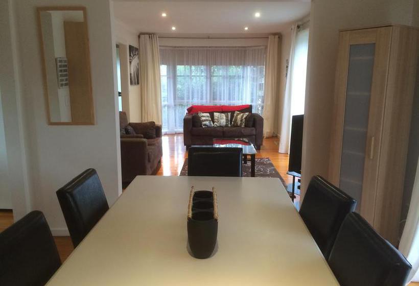 Australian Home Away Doncaster Elgar 2 | Doncaster | Victoria | Australia 2