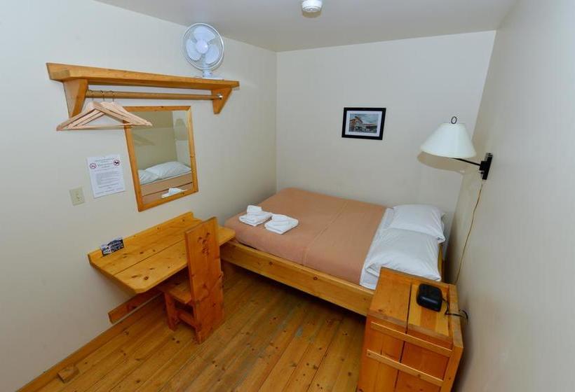 Hotel The Bunkhouse | Dawson City | Yukon Territory | Canada 3