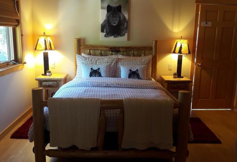Bed and Breakfast The Howling Wolf | Canmore | Alberta | Canada 6
