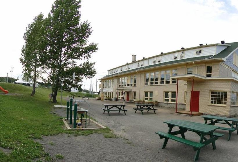 Hostel Auberge De Douglastown | Gaspe | Quebec | Canada 19