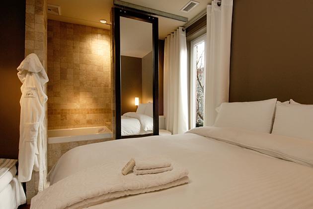 Sir Montcalm Gite B&b | Montreal | Quebec | Canada 14