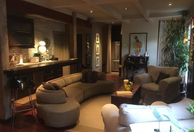 Sir Montcalm Gite B&b | Montreal | Quebec | Canada 5