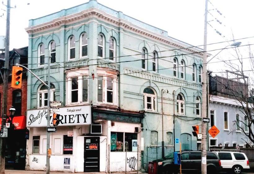 Hostel Bnbto | Toronto | Ontario | Canada 10