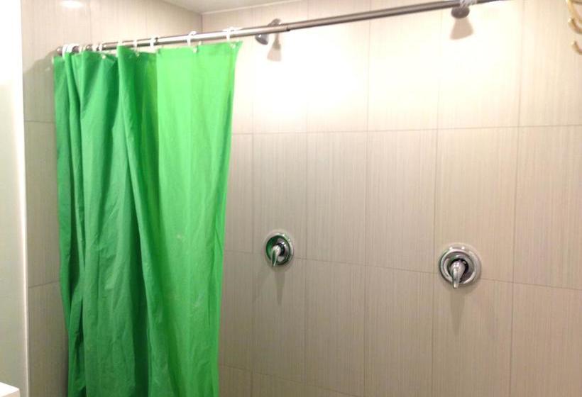 Hostel Bnbto | Toronto | Ontario | Canada 5