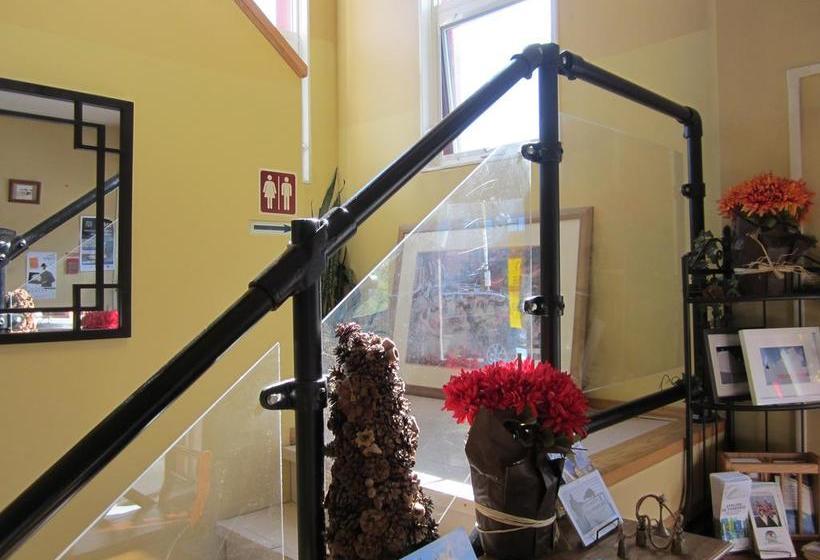 Bayside Bed & Breakfast | Yellowknife | Northwest Territories | Canada 19