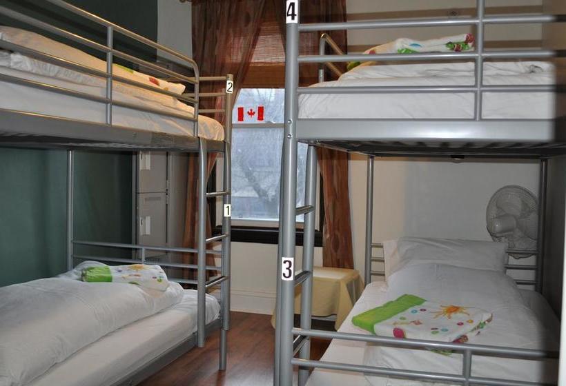 Barefoot Hostel | Ottawa | Ontario | Canada 2